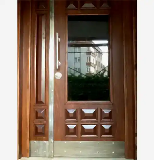 Bina Giriş Kapısı