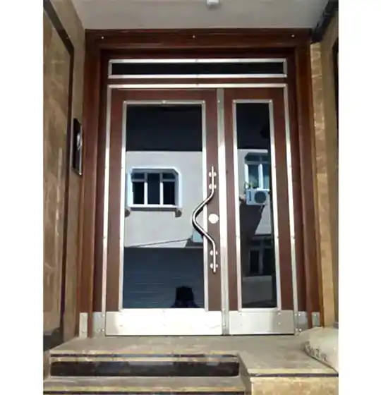 Apartman Giriş Kapısı