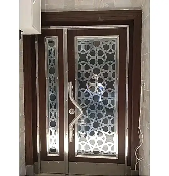 Apartman Giriş Kapısı
